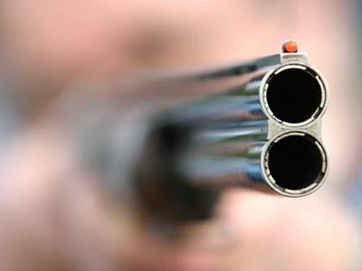 Έλυσαν τις διαφορές τους με καραμπίνα