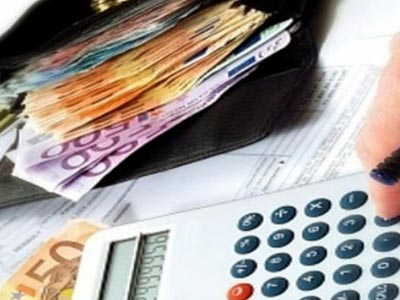 Τον Νοέμβριο φόρος πολυτελείας και τέλη Ι.Χ.