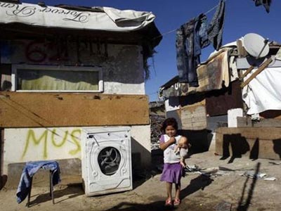 Ζητούν αναστολή της κατεδάφισης του καταυλισμού