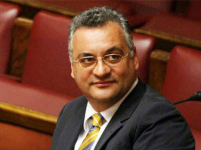 Τον συνεχάρη η Μπακογιάννη