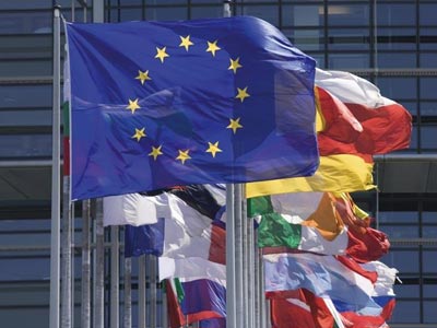 Η Κομισιόν διαψεύδει το δημοσίευμα του Reuters