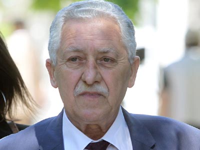 «Η διερεύνηση των σκανδάλων δεν συνιστά πολιτικές εξελίξεις και εκλογές»