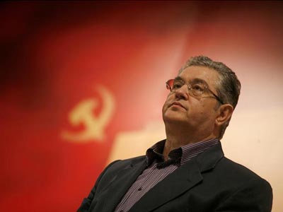 Συνάντηση Κουτσούμπα με τον γ.γ. του ΑΚΕΛ