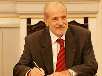 Εκεί που μας χρωστούσαν…