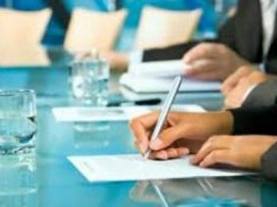 Μειώσεις αποδοχών λόγω των ατομικών συμβάσεων Μειώσεις αποδοχών λόγω των ατομικών συμβάσεων