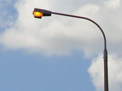 Τζάμπα καίει η λάμπα!