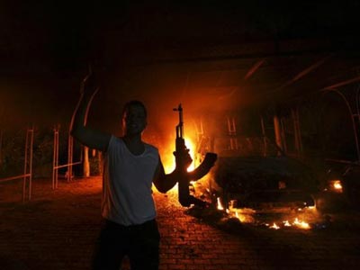 Απέδρασαν 1.000 κρατούμενοι από φυλακή της Λιβύης