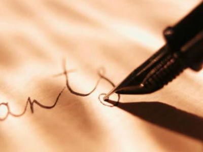 Πέθανε ο δημοσιογράφος Κώστας Λιναρδάτος