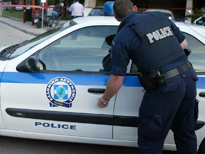 Πάτρα: 33χρονη έπεισε ανήλικη να κλέψει τους γονείς της