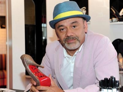 Δικαιώθηκε ο Louboutin για τις κόκκινες σόλες!
