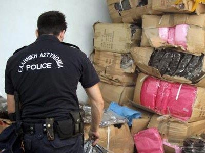 Εντόπισαν κατάστημα με 15.000 «μαϊμού» προϊόντα