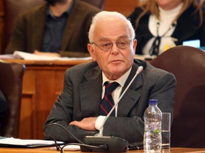 Κόντρα Μανιτάκη – Ψυχάρη για τους επίορκους υπαλλήλους