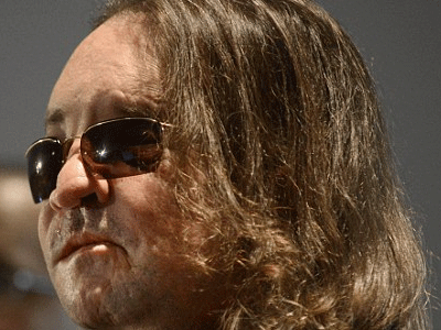 Ο άνθρωπος με το νέο πρόσωπο!