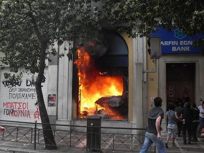 Κοντά στους δράστες της Marfin η αστυνομία