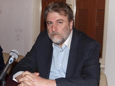 «Βούλιαξε τη χώρα και μιλά για απογείωση»