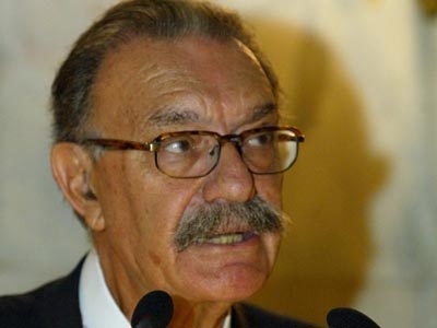 Κηδεύτηκε ο Βάσος Μαθιόπουλος Κηδεύτηκε ο Βάσος Μαθιόπουλος