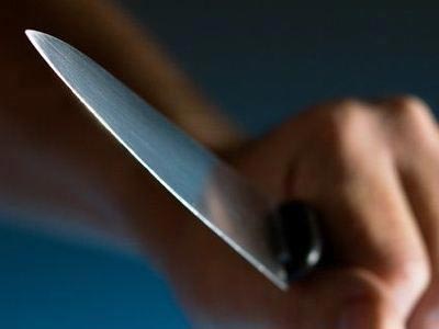 Έλυσαν τις διαφορές τους με… μαχαίρι