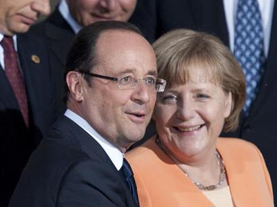 Μέρκελ – Ολάντ γιορτάζουν την γαλλογερμανική φιλία