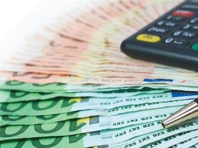 «Το 50% των δημοσιονομικών μέτρων αφορά περικοπές μισθών και συντάξεων»