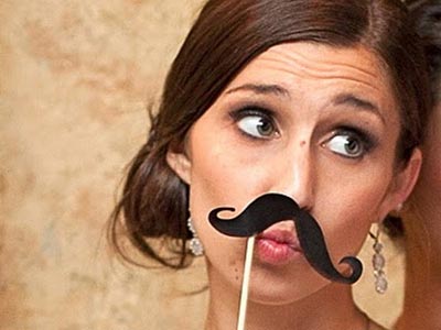 Με τον Καπετανάκη που ‘χει ντούγκλα το μουστάκι…