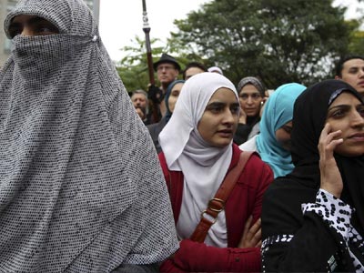 Αύξηση του ρατσισμού κατά μουσουλμάνων και Ρομά