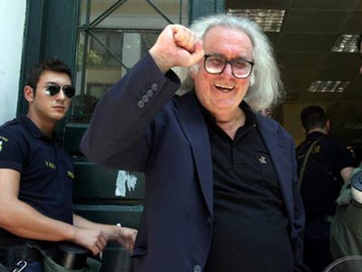 Αθώοι οι Μιχαήλ – Μουτζούρης Αθώοι οι Μιχαήλ – Μουτζούρης