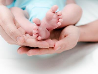 Αερογέφυρα ζωής για μωρό από τη Ρόδο