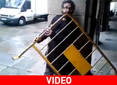 Μουσικός για τα σίδερα…