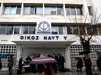 Οι «καυτοί» διάλογοι για το σκάνδαλο στον Οίκο Ναύτου