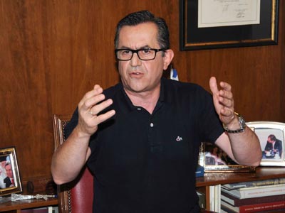 O Αχαιός ξαναχτυπά