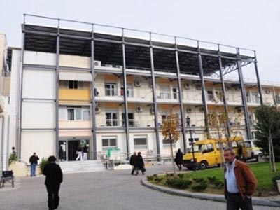 Λάρισα: Εξιτήριο και για τον τρίτο φοιτητή Λάρισα: Εξιτήριο και για τον τρίτο φοιτητή