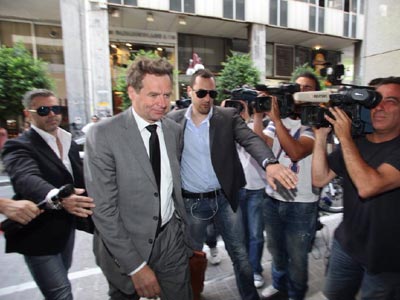 Σύσκεψη στο υπουργείο Οικονομικών με την τρόικα