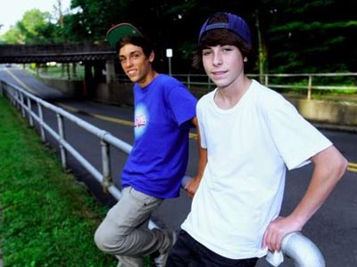 Ομογενής έφηβος έσωσε από βέβαιο θάνατο ηλικιωμένη