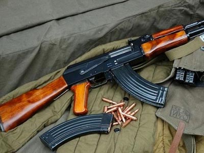 Συνελήφθησαν στρατιωτικοί για διακίνηση όπλων