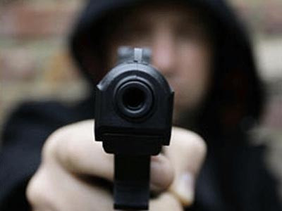 Ληστεία με την απειλή όπλου