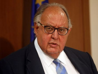 Πάγκαλος: Συνιστώ στον Τζιτζικώστα να παραιτηθεί