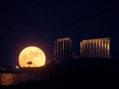 Η μεγαλύτερη πανσέληνος του χρόνου