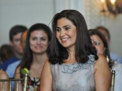 Καθιέρωσε τα Ελληνικά ως τη μόνη ξένη γλώσσα σε σχολείο του Χάρλεμ!