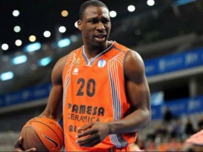 Ανανέωσε ο Πιετρούς