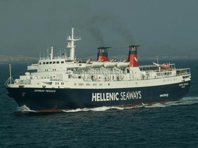 Πρόσκρουση πλοίου στο λιμάνι της Σκοπέλου