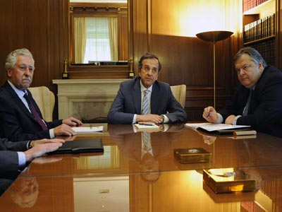 Σύσκεψη των τριών αρχηγών την Τετάρτη