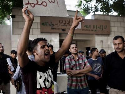 Αναγνωρίστηκαν 50 άτομα που συμμετείχαν στην επίθεση κατά της πρεσβείας της Βεγγάζης