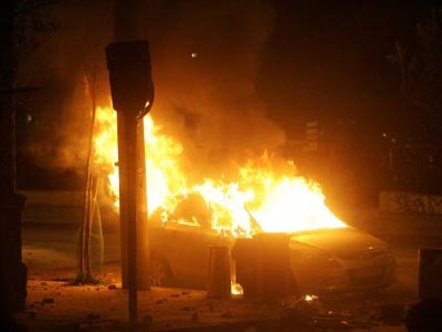 Πυρκαγιά σε Ι.Χ. στην Αθηνών-Λαμίας