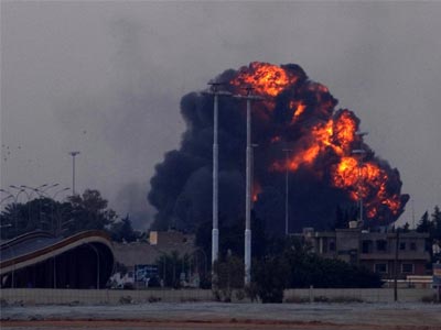 Έκρηξη με νεκρούς σε αποθήκη πυρομαχικών στη Λιβύη