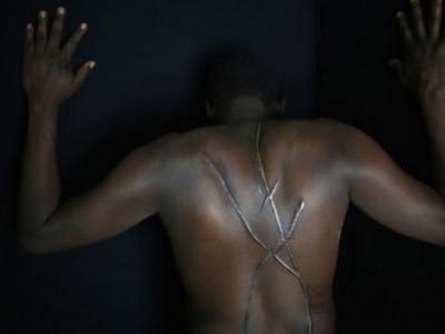 Ελάχιστες οι δικογραφίες για ρατσιστικά εγκλήματα