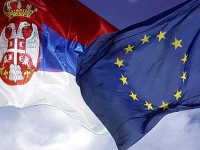 Ένας στους δύο Σέρβους θέλει ένταξη στην Ε.Ε.
