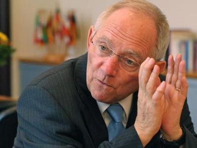 Νέος εκβιασμός Σόιμπλε για τη δόση