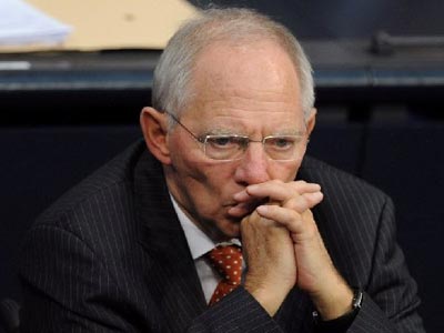 Σόιμπλε: «Επιθυμούμε την Ελλάδα στο ευρώ»