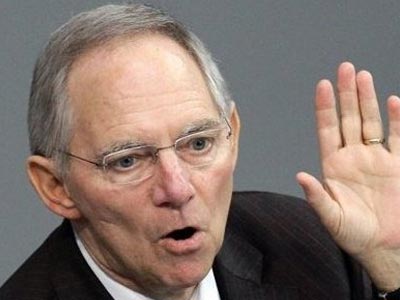 Αντίθετος σε νέο «κούρεμα» ο Σόιμπλε