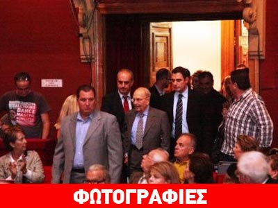 Η συγκίνηση του Κωστή Στεφανόπουλου στην παρουσίαση του βιβλίου του